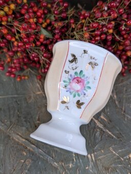 Starožitný porcelánový pohárek, růže. - 12