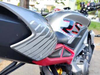 Triumph Street Triple 765 RS, DPH, TOP stav - 12