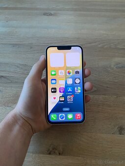 Apple iPhone 13 128 gb-baterie 93% - 12