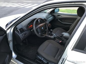 BMW 318d Touring Facelift E46 - 12