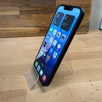 iPhone 13 128GB, černý (12 měsíců záruka) - 12