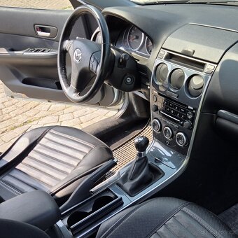 MAZDA 6 2,0 16v KLIMATIZACE, ALU KOLA, REZERVACE - 12