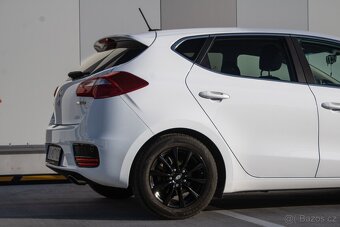 Kia Ceed 1.4 MPI, 74kW, Platinum, Uefa Edition 2016 - 12