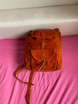 Krasny kozeny batoh/ brousena kuze novy - 12