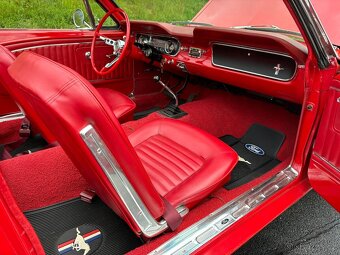 1964 1/2 Ford Mustang Cabriolet - 12