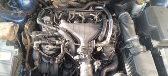 Citroen C5 2.0Hdi III X7 sedan - 12