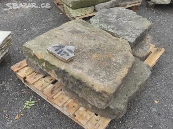 Stará kamenná dlažba, pískovcová dlažba, zápražáky, 40 m2 - 12