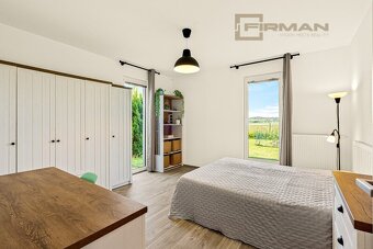 Prodej novostavby rodinného domu 5+kk 178m² v Úvalech. - 12