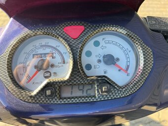 Prodám Piaggio X9 500ie, vše funkční, jede výborně, bez inve - 12