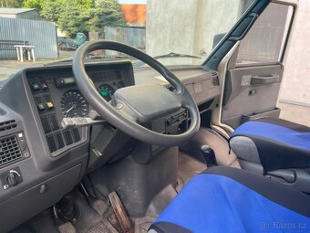 Obytný vůz Iveco 2,8TD 3512 Daily - 12