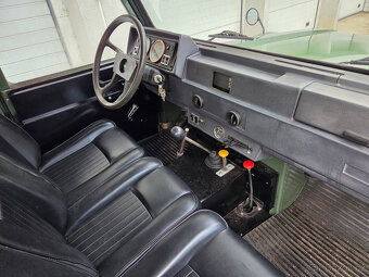 Land Rover Santana 2.3D - 12