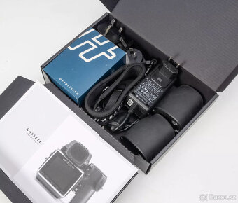 Hasselblad H6D100C s mnoha příslušenstvím v originálním bale - 12