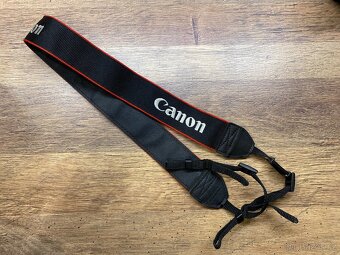 Prodám Canon EOS 700D s příslušenstvím - 12