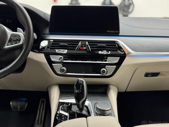 BMW 5 G30, 290KW 4x4, 33tis. km, Záruka, DPH, TOP VÝBAVA - 12