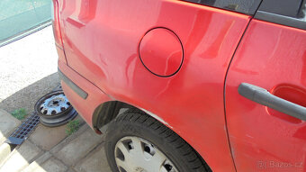 Ford Galaxy 1,9 85kw - náhradní díly - 12