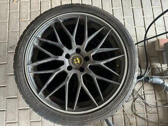 Pěkná sada R19 Superb/Octavia atd - 12