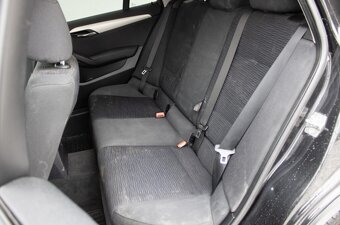 BMW X1 xDrive 18d A/T. - 12