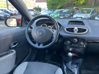 RENAULT CLIO 1,2 i 55Kw 1.MAJITEL, ČR - 12