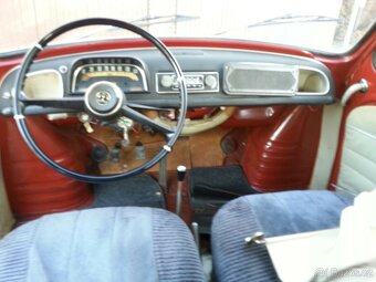 prodám Renault Dauphine - 12