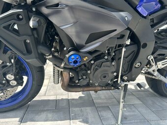 Yamaha MT-10 - 12
