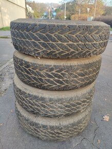 Goodyear Wrangler , Pirelli Scorpion A/T - 12