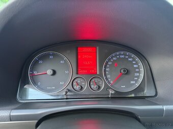 Volkswagen Touran 2.0 TDI 103kw - Klima,Navi - 12