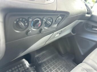 Ford Transit Custom 2.2TDCi 92kW, 9 míst, Ghia výbava, 2013 - 12