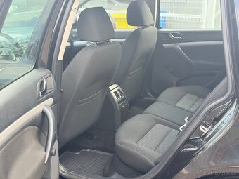 ŠKODA OCTAVIA 1.6 tdi top stav - 12
