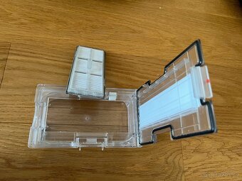 Roborock S8 Pro Ultra černý – top stav, nová baterie - 12