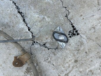 Toyota Avensis T29 elektrická ruční brzda - 12