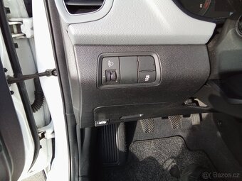 Hyundai i20 1.2i Select, Najeto 49 tis.km - 12