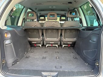 VW Sharan 2.0i 85 KW - velice zachovalý - 12