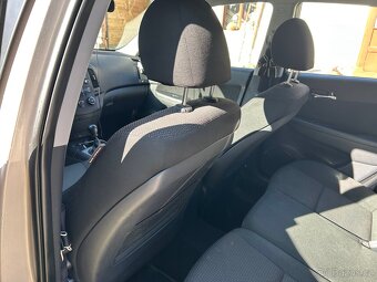 Hyundai i30 1.4 - 12