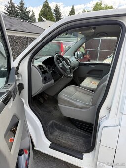 VW Transporter 2.0 TDI - 12
