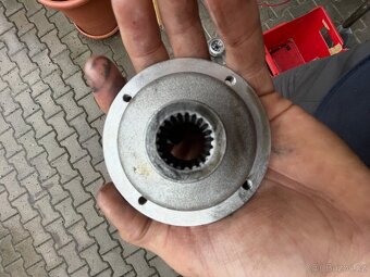 Díly na motor YX 140 - 12