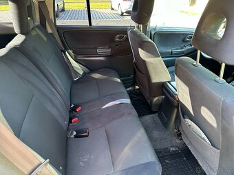 2x Suzuki Grand Vitara 2,0 HDi 80 kW  4x4 - 12