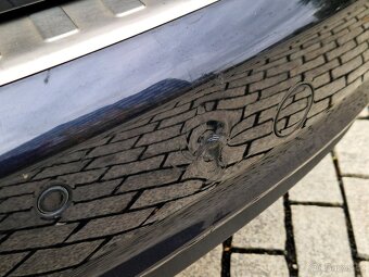 Audi A4 B8 facelift, 2013, 2.0 120 kW, manuál, bi-xenon - 12