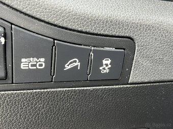 Kia Sportage 2.0 CRDI 100kw 4x4 AWD Automat - 12