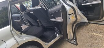 Suzuki Grand Vitara 2.4 benzin 4x4+redukcia+uzavierka - 12
