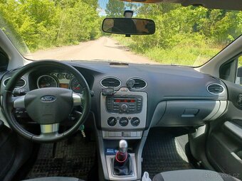 Ford Focus II 1.6 74 kw - 12