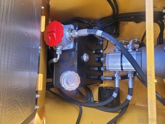 AKCE - smykový nakladač Dabaki HTHY 450 (vč.DPH) - 12