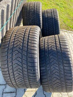 Zimni pneu sada 275/35/22 a 315/30/22 - 12