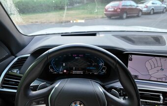 BMW X5 45e xDrive + zimní pneu - 12