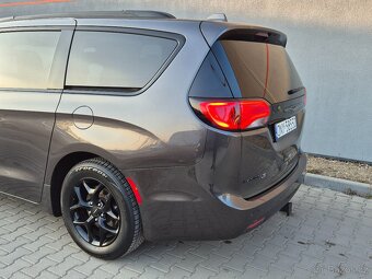 Chrysler pacifica "s" 2018 147km - 12
