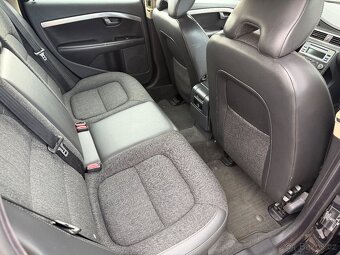 VOLVO XC70 2,4 D5 136kW AWD - 4x4 - Digi Klima - Automat - 12