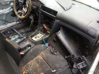 Škoda Superb - náhradní díly - 12