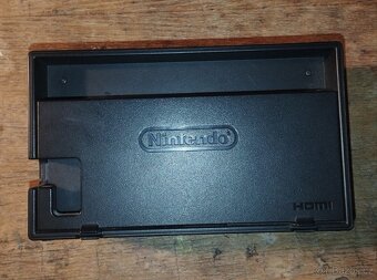 Nintendo switch + další doplňky - 12