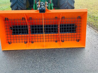 samonakládácí komunální sypač - 12