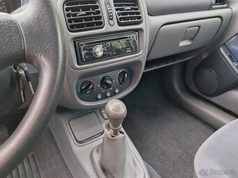 Renault Clio 1.2 benzín  klimatizace  okna el. - 12