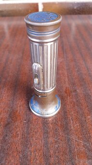 Staré retro baterky svítilny - 12